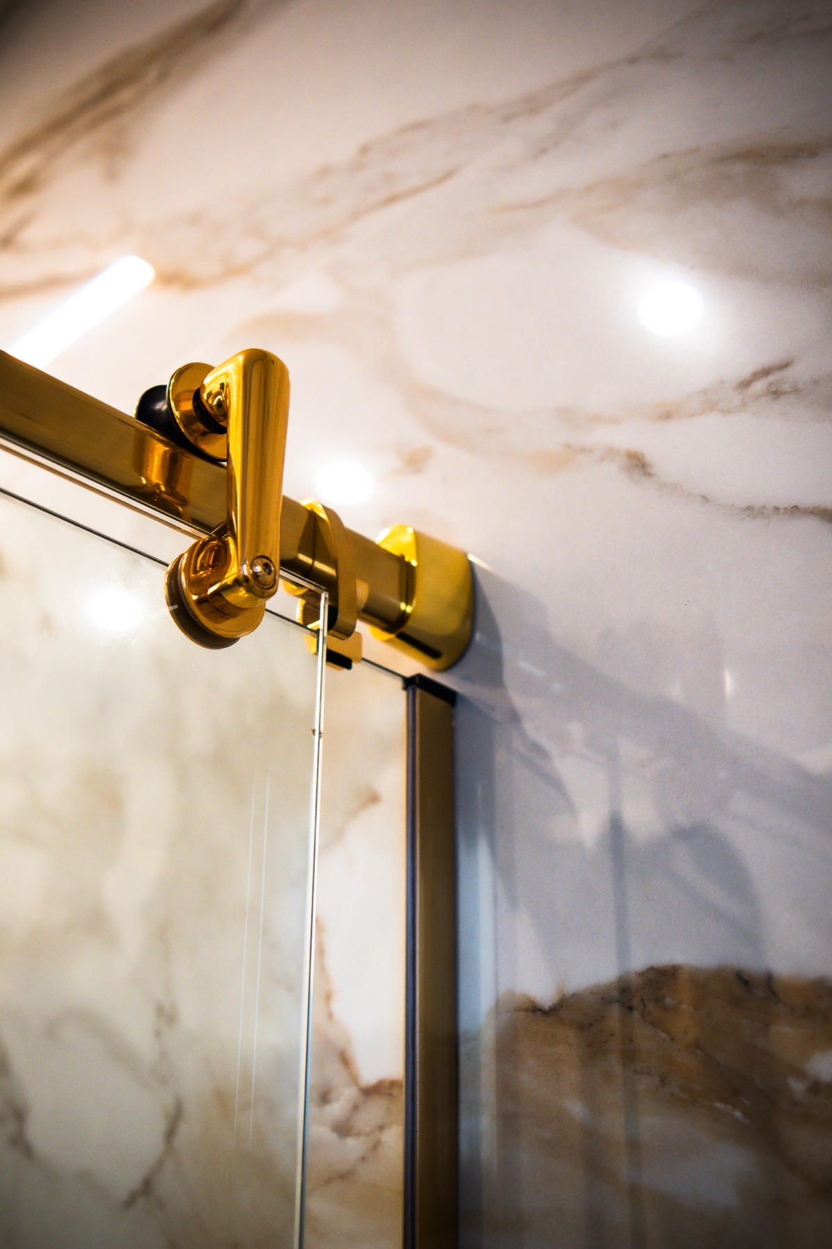 Box com detalhe dourado, Toledo